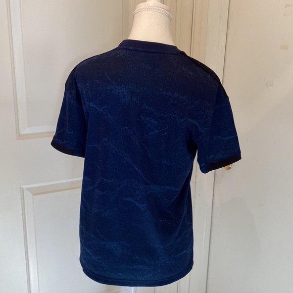 Great T-shirt for Youth Large. - Picture 2 of 3